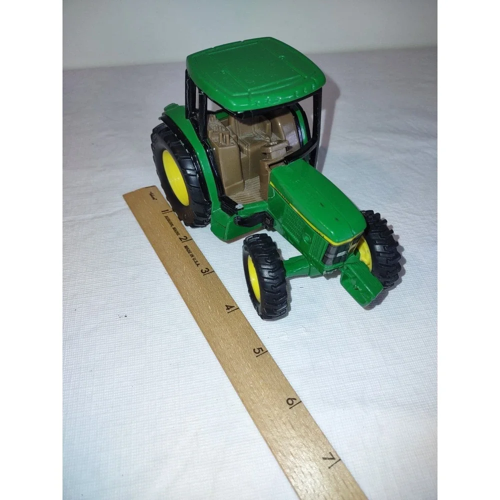 John Deere Die‑Cast Tractors Lot 3 Vintag Farm Toy  1:16/1:32 Scale Green Models